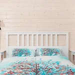 Comfortable No 5 , Summer Pool Rewal