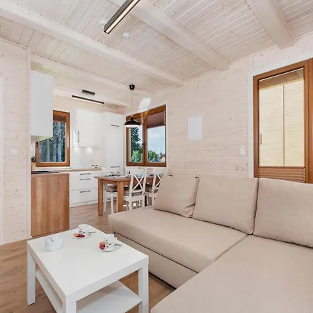 Feriehus Comfortable No 5 , Summer Pool Rewal