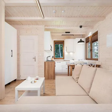 Comfortable No 5 , Summer Pool Feriehus